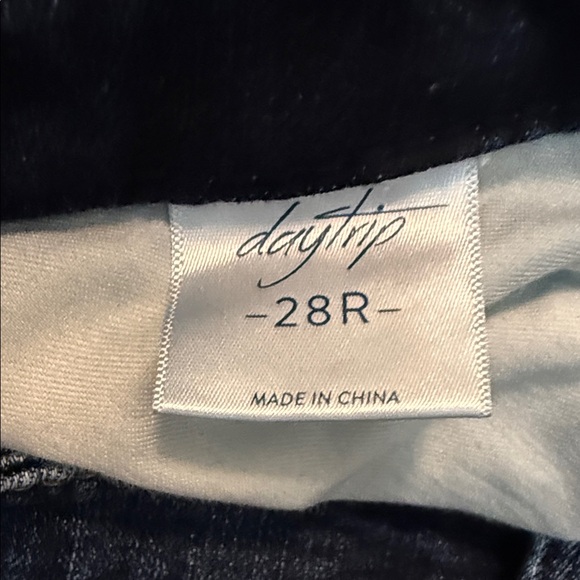 Daytrip Women's Dark Indigo Virgo Skinny Jeans - Picture 5 of 5